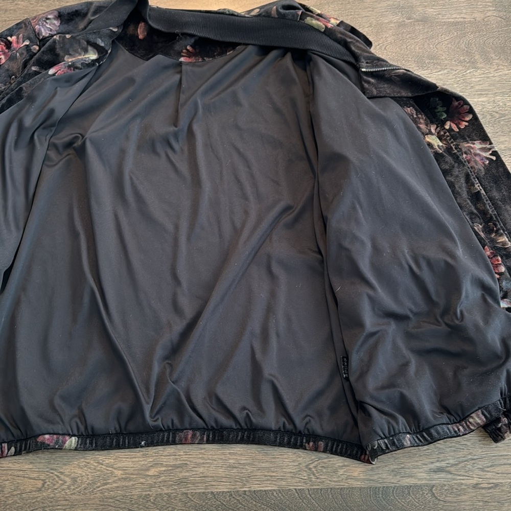 Great condition velvet zip up bomber jacket - Picture 6 of 11
